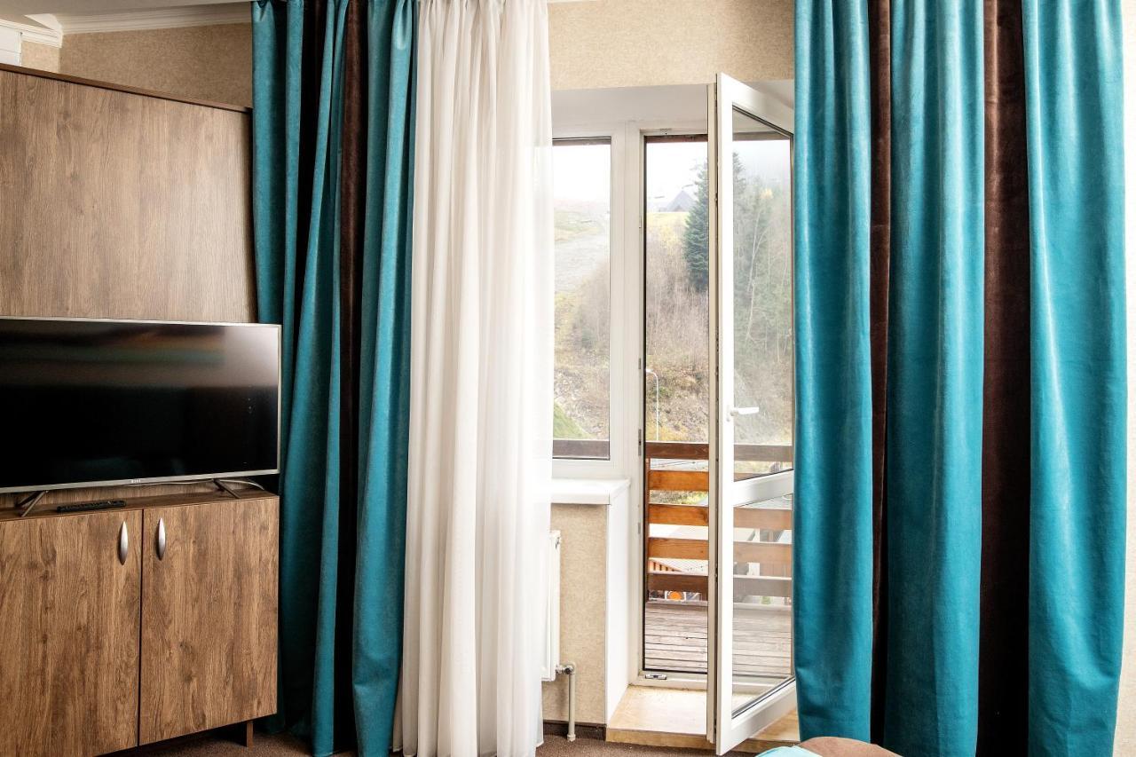 Private Rooms In Hotel Lift 1R Bukovel Exterior photo