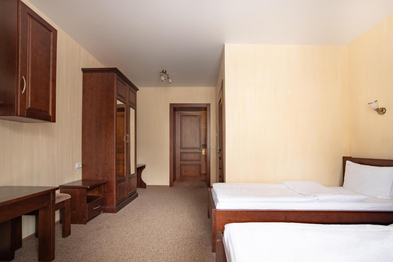Private Rooms In Hotel Lift 1R Bukovel Exterior photo
