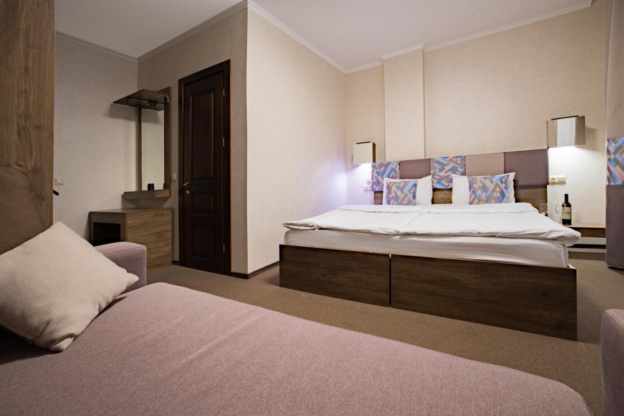 Private Rooms In Hotel Lift 1R Bukovel Exterior photo