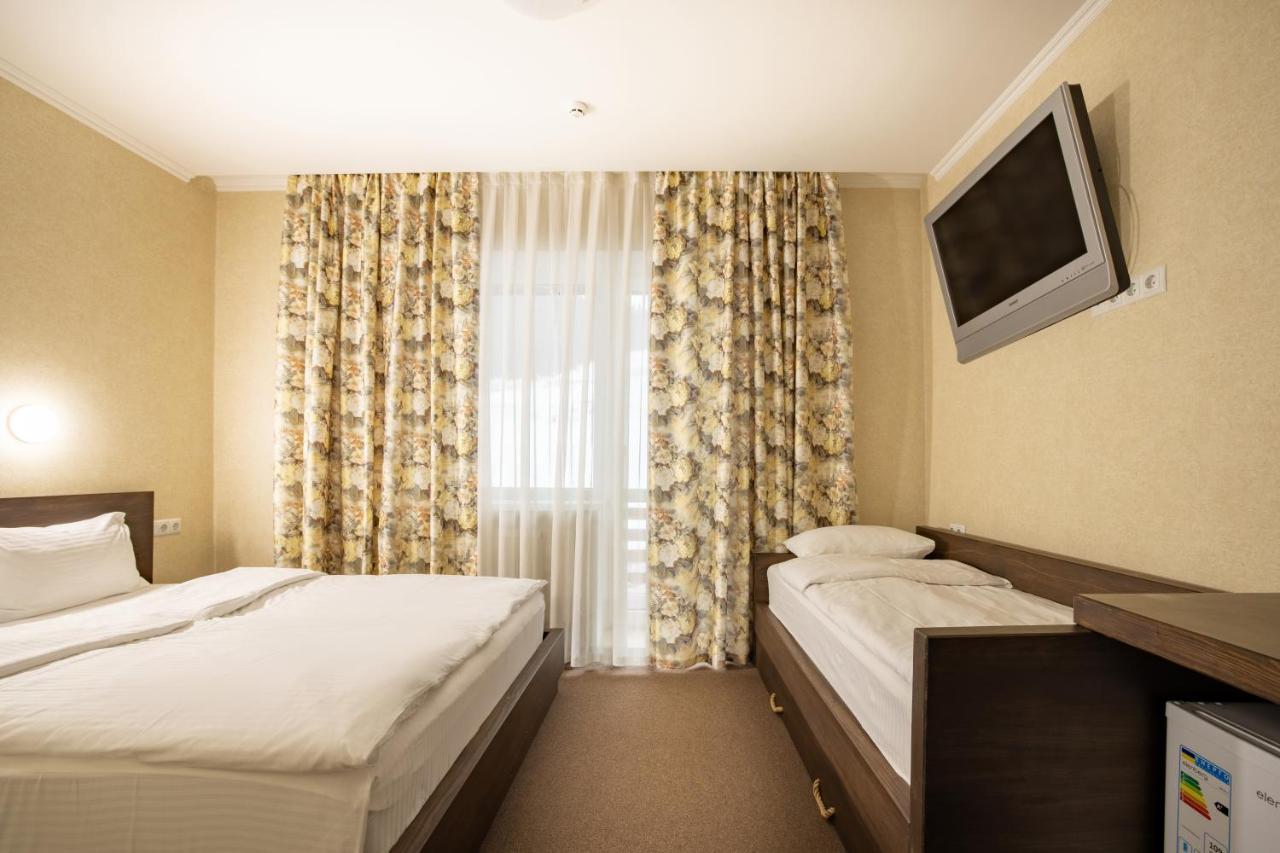 Private Rooms In Hotel Lift 1R Bukovel Exterior photo