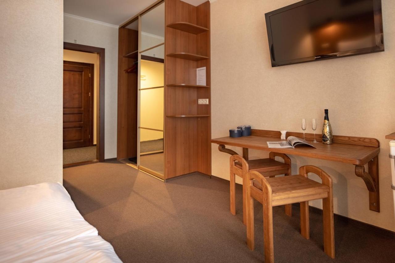 Private Rooms In Hotel Lift 1R Bukovel Exterior photo