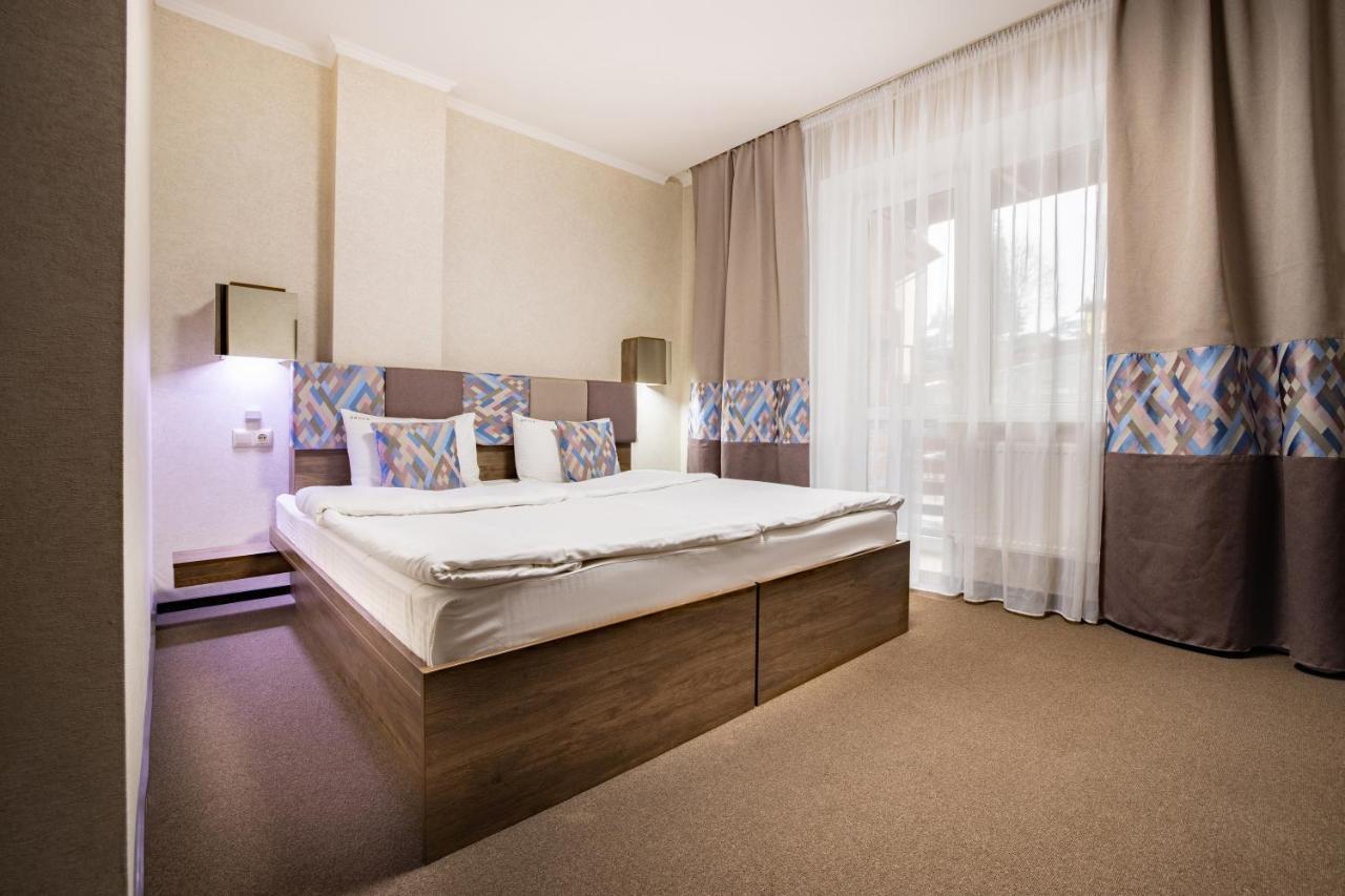 Private Rooms In Hotel Lift 1R Bukovel Exterior photo