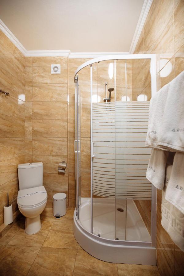 Private Rooms In Hotel Lift 1R Bukovel Exterior photo